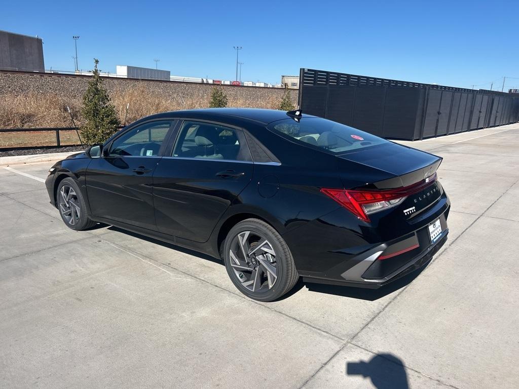 new 2025 Hyundai Elantra car, priced at $26,502