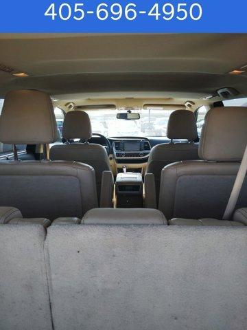 used 2014 Toyota Highlander car, priced at $15,730