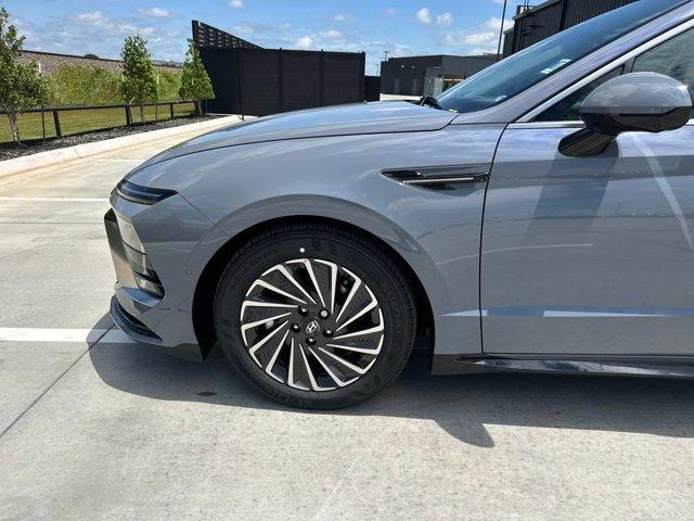 new 2025 Hyundai Sonata Hybrid car, priced at $32,411