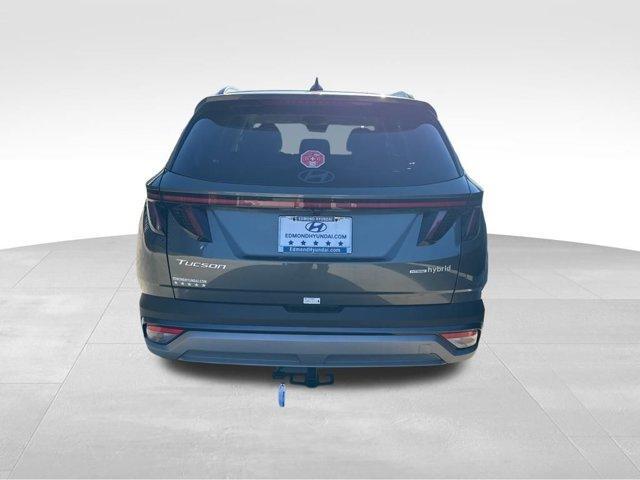 new 2026 Hyundai TUCSON Hybrid car, priced at $33,382