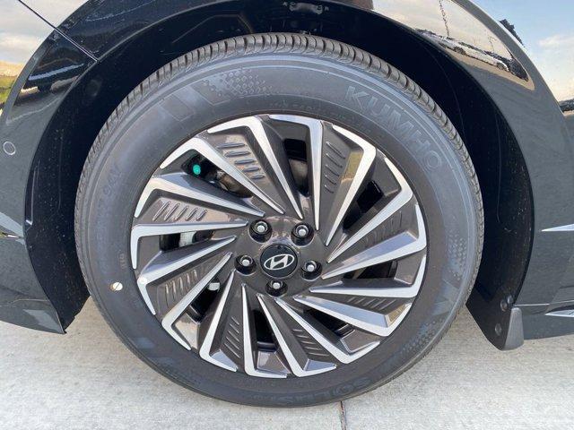 new 2025 Hyundai Sonata Hybrid car, priced at $30,214