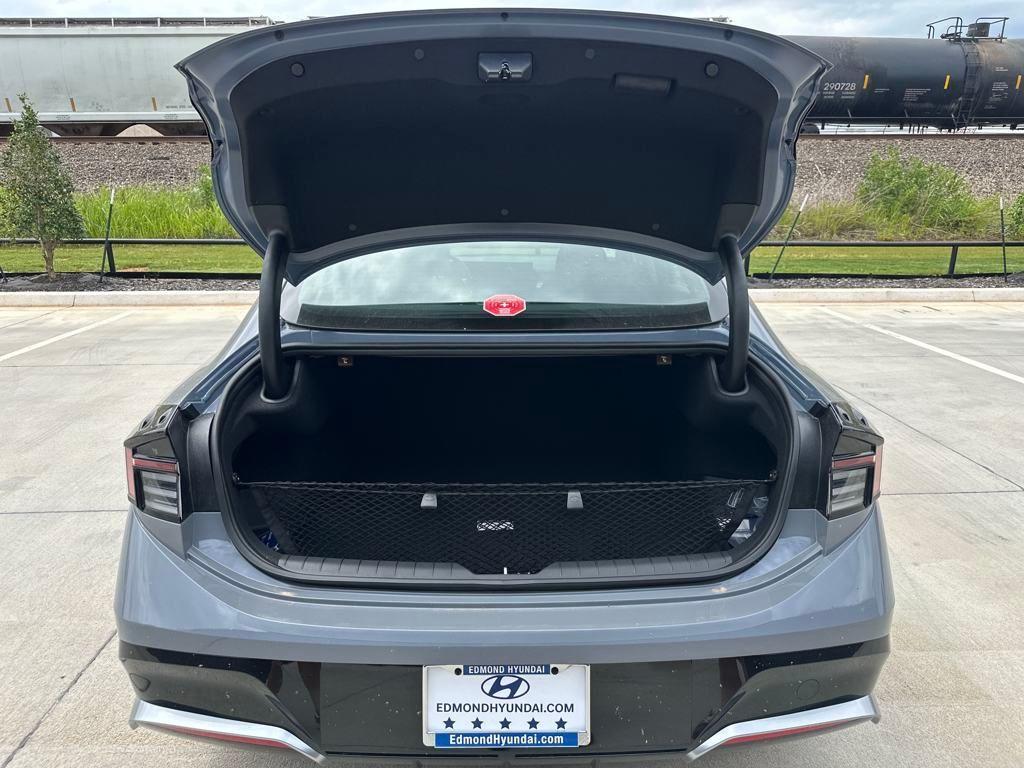 new 2025 Hyundai Sonata car, priced at $25,916