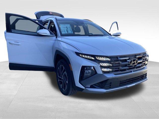 new 2026 Hyundai TUCSON Hybrid car, priced at $38,852