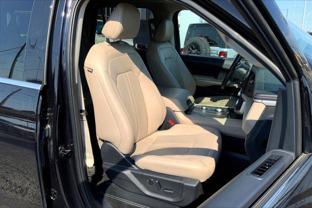 used 2023 Ford Expedition car, priced at $45,998