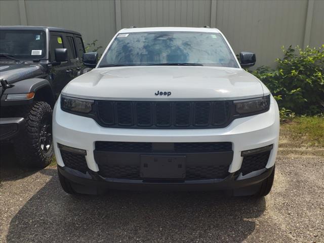 new 2024 Jeep Grand Cherokee L car, priced at $67,157