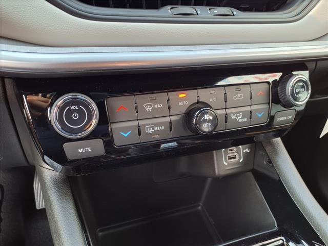 new 2025 Jeep Compass car, priced at $31,248