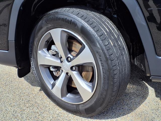 used 2021 Jeep Cherokee car, priced at $23,498