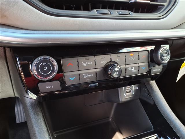 new 2025 Jeep Compass car, priced at $30,998