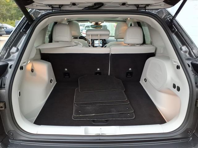 used 2022 Jeep Cherokee car, priced at $24,998