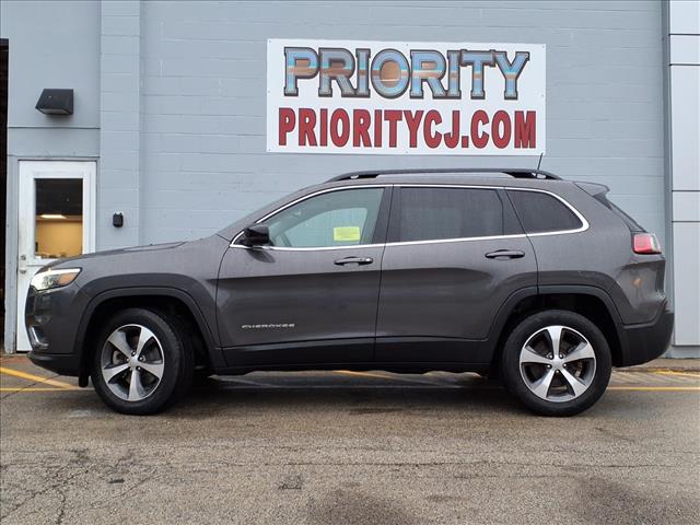 used 2022 Jeep Cherokee car, priced at $24,998