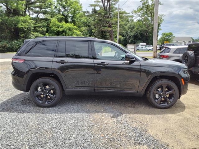 new 2024 Jeep Grand Cherokee car, priced at $45,887