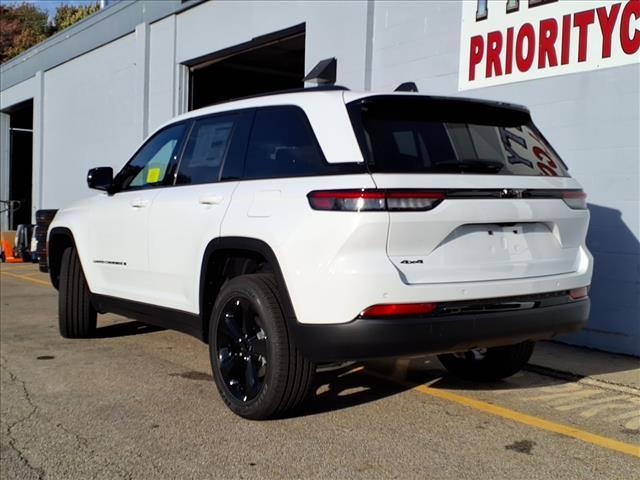 new 2025 Jeep Grand Cherokee car, priced at $40,529