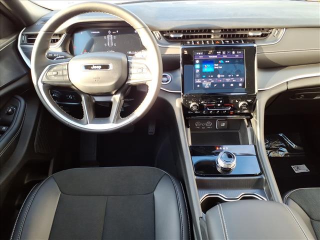 new 2025 Jeep Grand Cherokee car, priced at $40,529