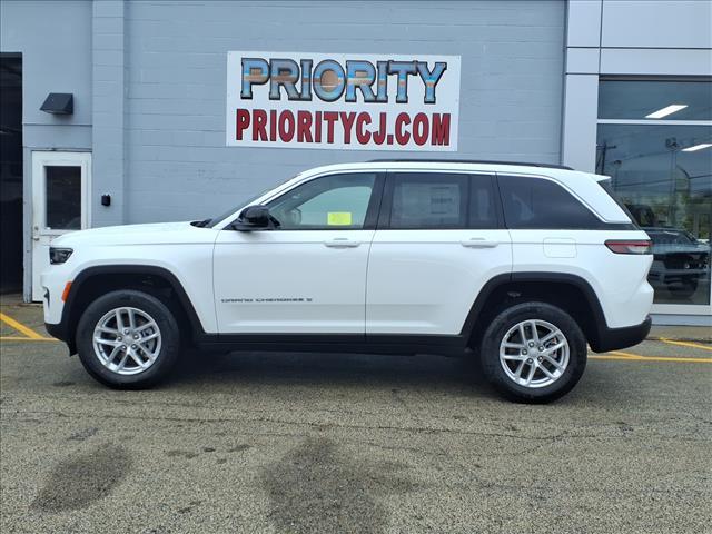 new 2025 Jeep Grand Cherokee car, priced at $38,372