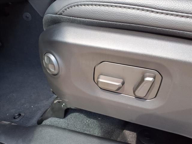 new 2025 Jeep Wrangler car, priced at $49,350