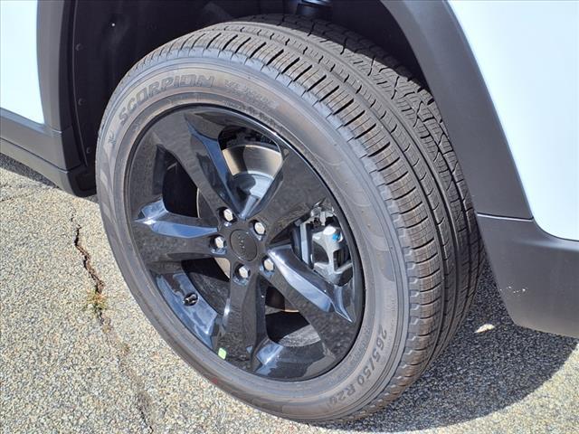 new 2025 Jeep Grand Cherokee L car, priced at $45,905