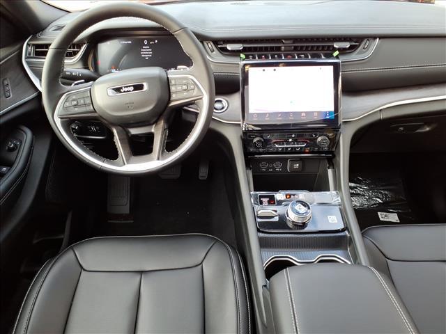 new 2025 Jeep Grand Cherokee car, priced at $45,748