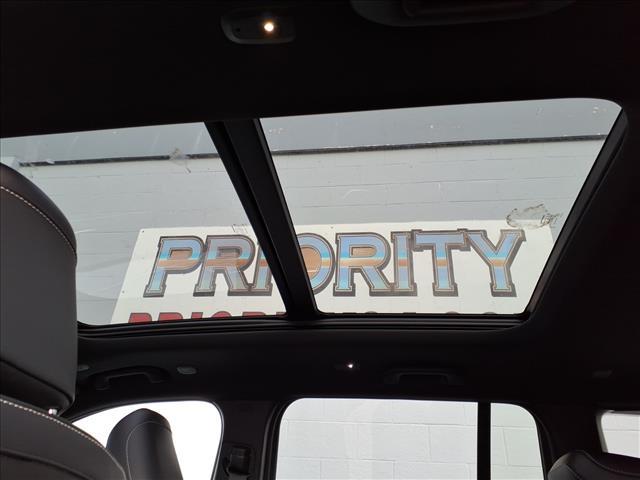 new 2025 Jeep Grand Cherokee car, priced at $45,748