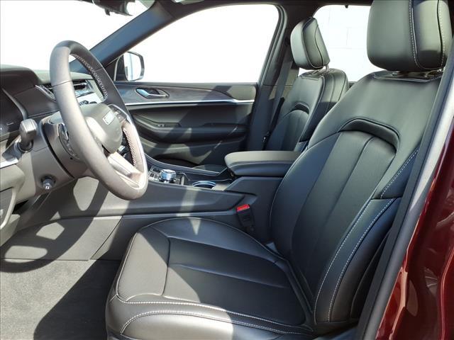 new 2025 Jeep Grand Cherokee car, priced at $49,356