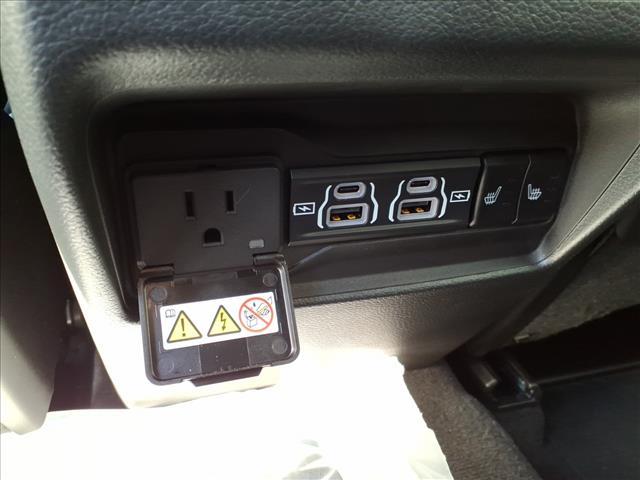 new 2025 Jeep Grand Cherokee car, priced at $45,748