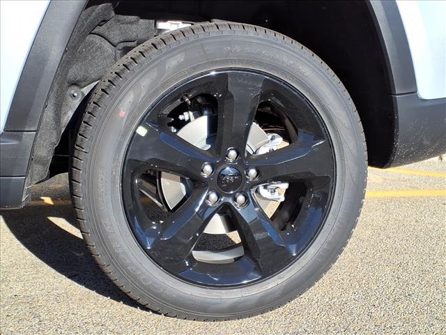 new 2025 Jeep Grand Cherokee car, priced at $49,356