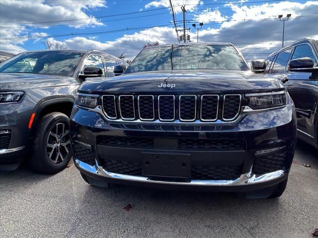 new 2024 Jeep Grand Cherokee L car, priced at $45,995