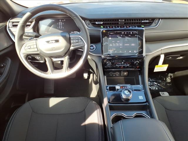 new 2025 Jeep Grand Cherokee car, priced at $36,390