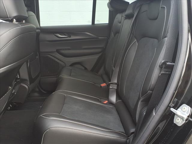 new 2025 Jeep Grand Cherokee car, priced at $41,547