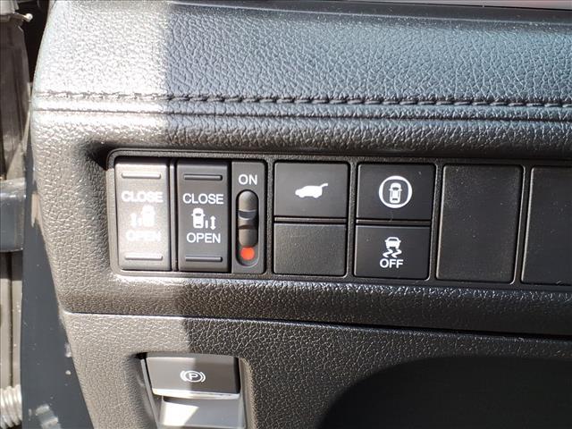 used 2023 Honda Odyssey car, priced at $33,947