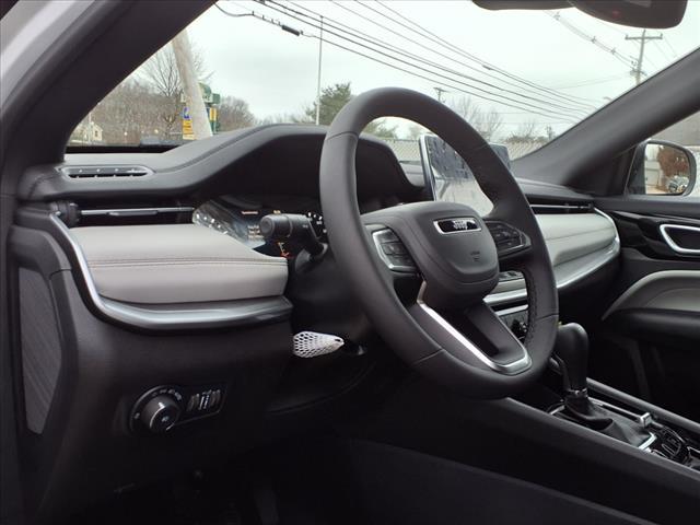 new 2025 Jeep Compass car, priced at $31,094