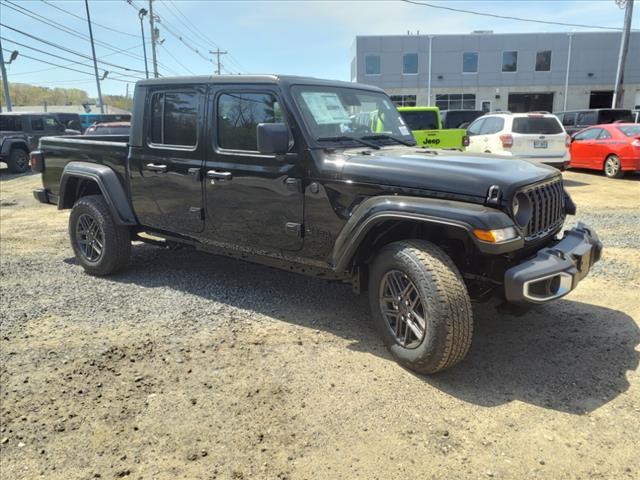 new 2024 Jeep Gladiator car, priced at $40,279