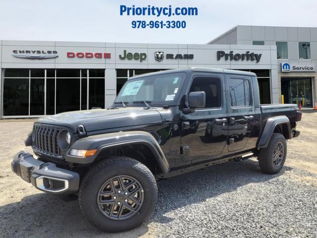 new 2024 Jeep Gladiator car, priced at $42,979