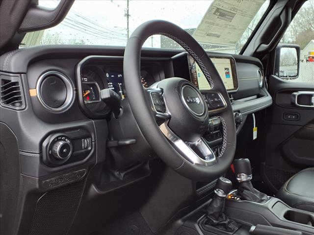 new 2025 Jeep Wrangler car, priced at $49,836