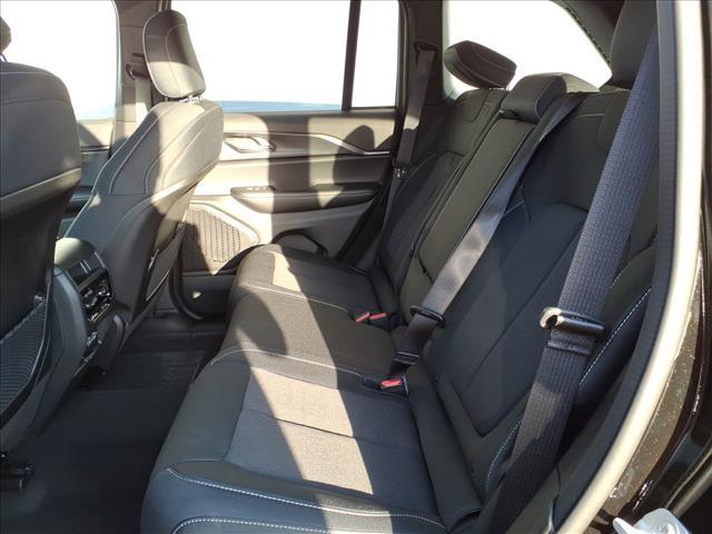 new 2025 Jeep Grand Cherokee car, priced at $38,890