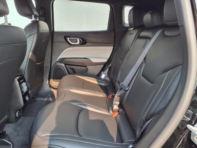 new 2025 Jeep Compass car, priced at $30,998