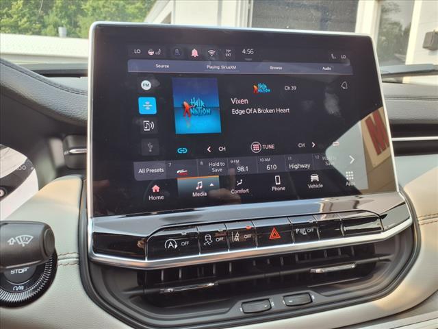 new 2025 Jeep Compass car, priced at $30,998