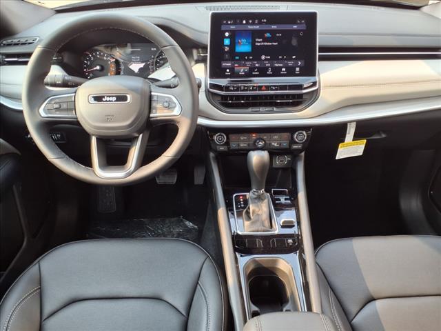 new 2025 Jeep Compass car, priced at $30,998