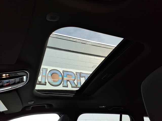 new 2025 Jeep Grand Cherokee car, priced at $37,390