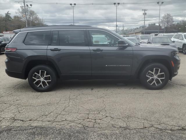 new 2024 Jeep Grand Cherokee L car, priced at $45,925