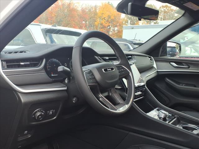 new 2025 Jeep Grand Cherokee car, priced at $47,838