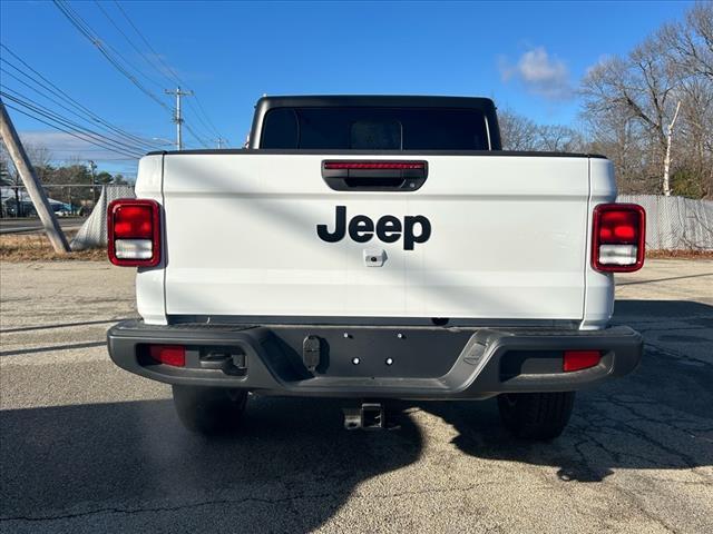 new 2024 Jeep Gladiator car, priced at $42,520