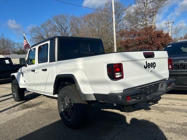 new 2024 Jeep Gladiator car, priced at $42,520