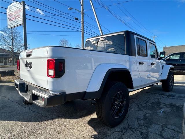 new 2024 Jeep Gladiator car, priced at $42,520