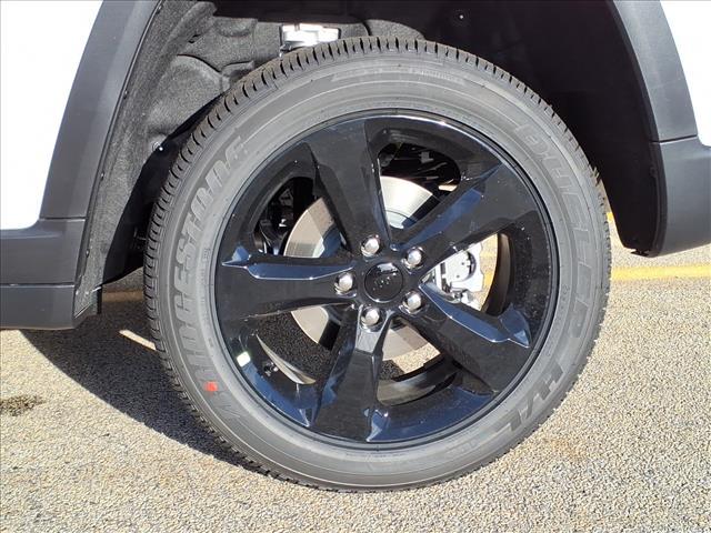 new 2025 Jeep Grand Cherokee car, priced at $39,529