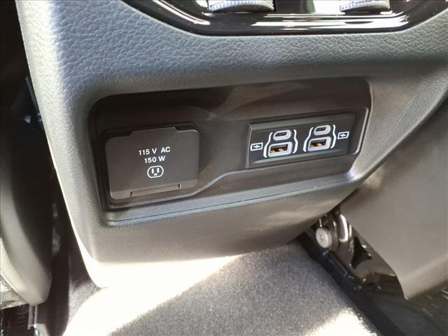 new 2025 Jeep Grand Cherokee car, priced at $39,529