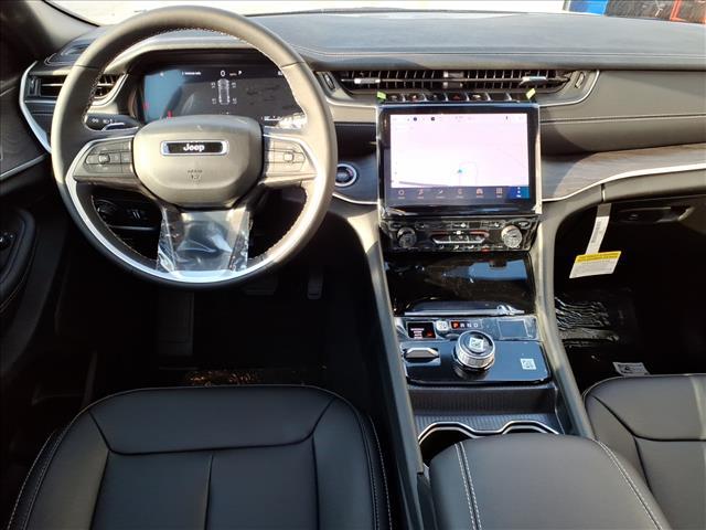 new 2025 Jeep Grand Cherokee car, priced at $45,811