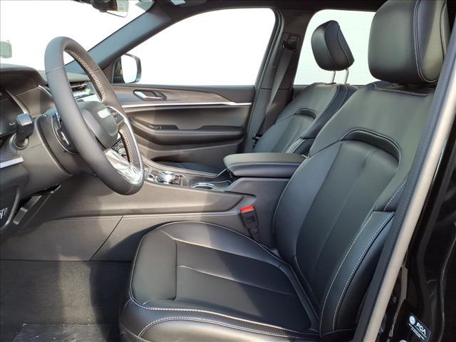 new 2025 Jeep Grand Cherokee car, priced at $45,811