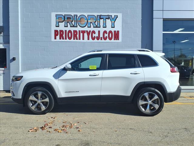 used 2019 Jeep Cherokee car, priced at $18,788