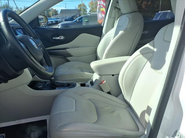 used 2019 Jeep Cherokee car, priced at $18,788