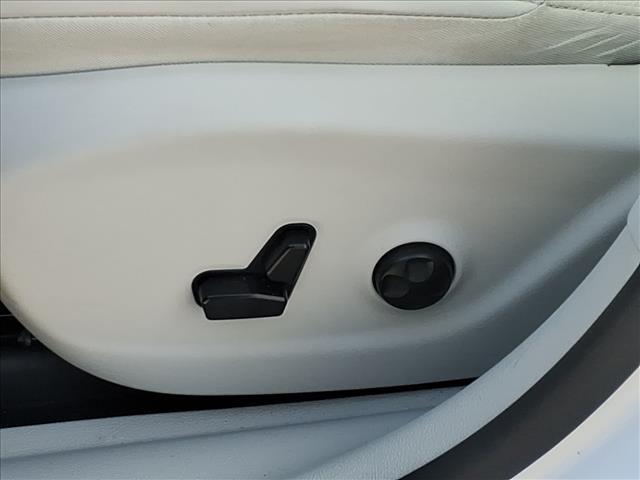 used 2019 Jeep Cherokee car, priced at $18,788